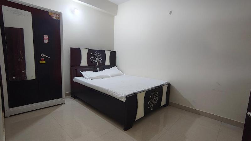 Maruti Premium Homestay - image 45