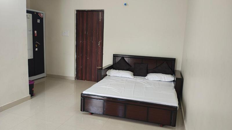 Maruti Premium Homestay - image 33
