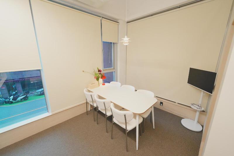 MONTHLIV Konkuk Univ Seongsu Hotel Stay - image 7