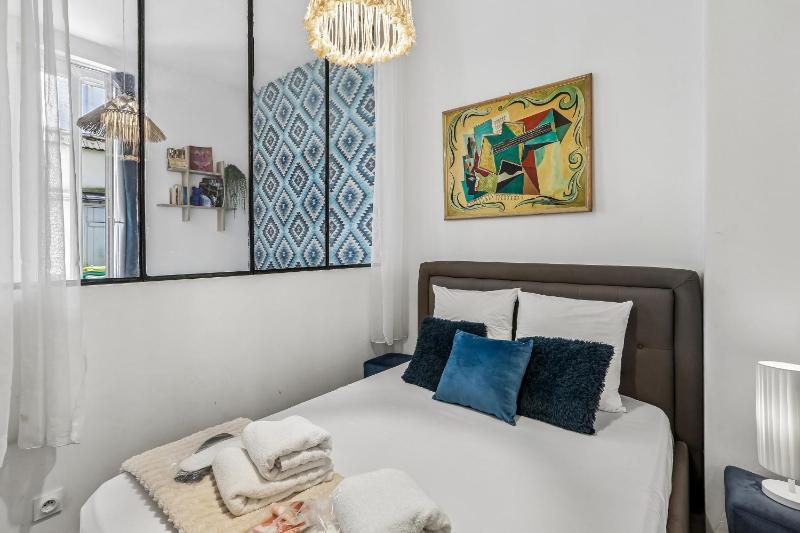 ARC DE TRIOMPHE-CARNOT Luxury & Design with AC - image 16