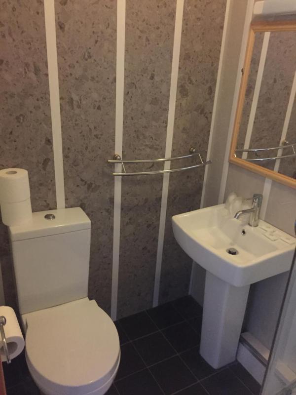 Standard Single Room image 4