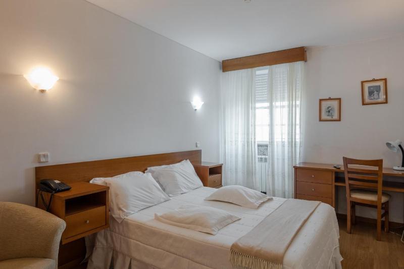 Double Room image 1