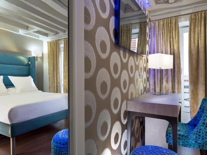 Two Adjacent Double Rooms  image 2