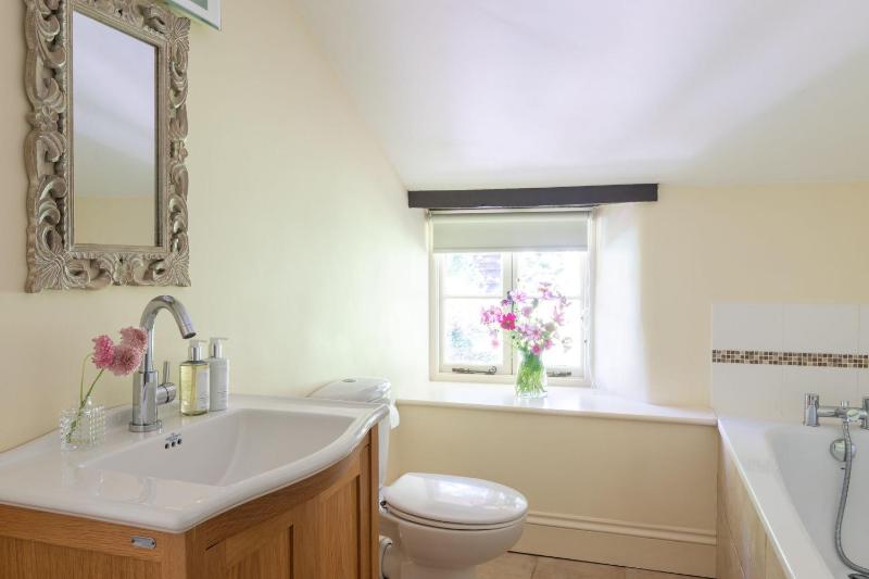 Thatchways - image 13