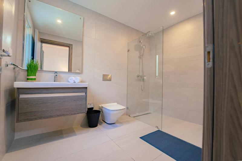 Front Beach apt. Playa Coral A12 - image 9