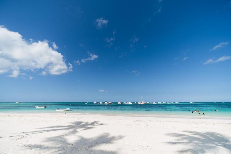 New 1BR - Beach front condo Playa Coral G41 - image 23