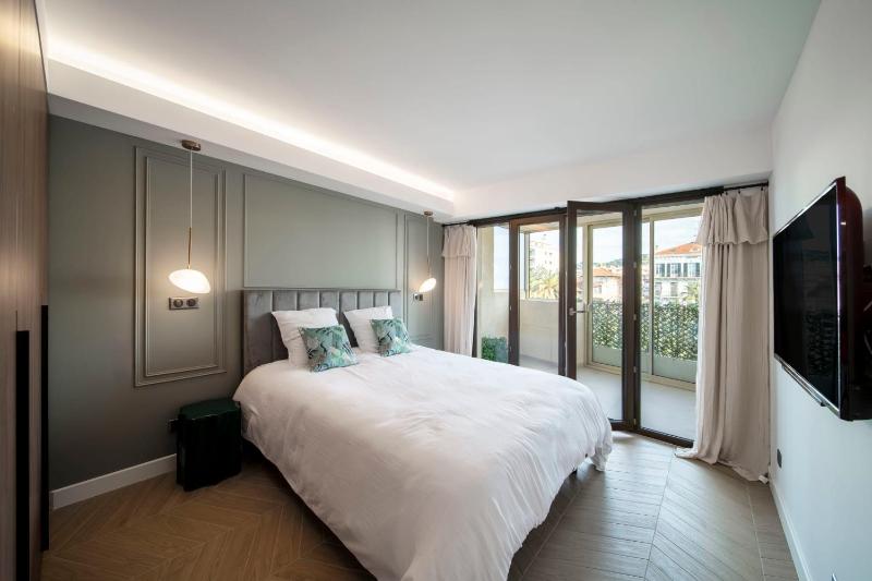 REF 1935 - Cannes Center - Apartment for rent - image 8