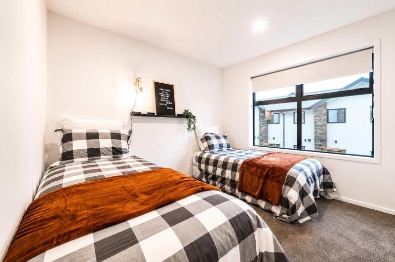 Luxury Central City Getaway - image 14