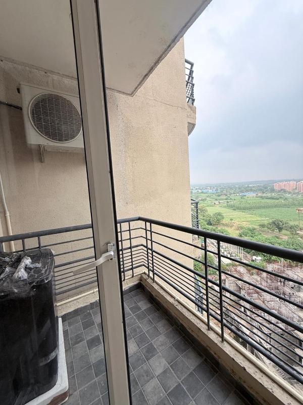 2 Bhk Entire Flat in Chandigarh - image 9