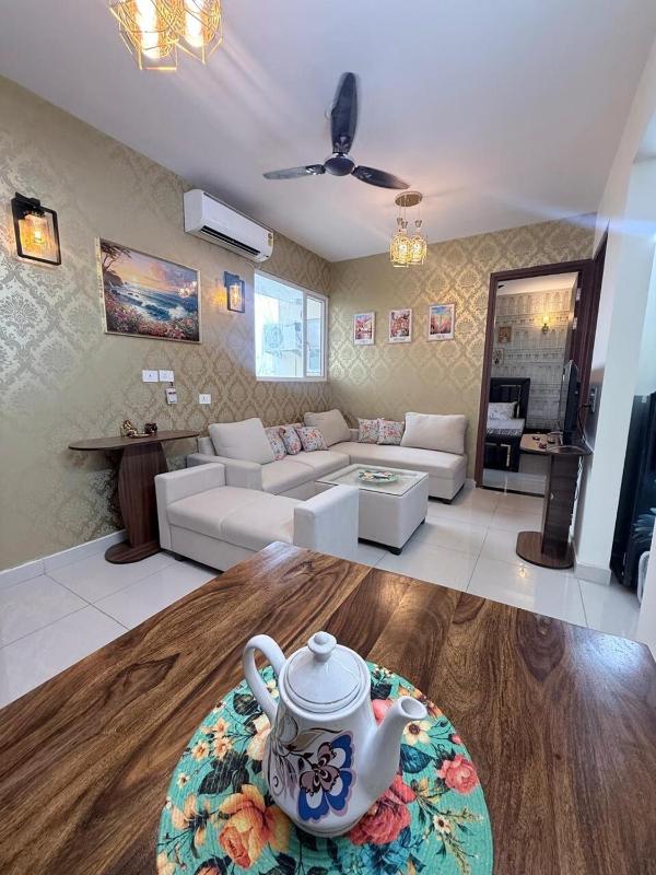 2 Bhk Entire Flat in Chandigarh - image 12