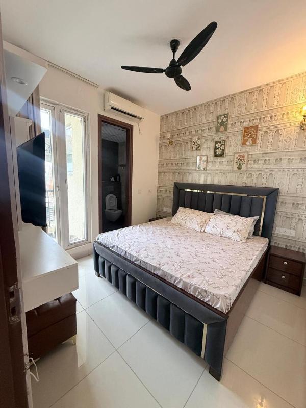 2 Bhk Entire Flat in Chandigarh - image 14