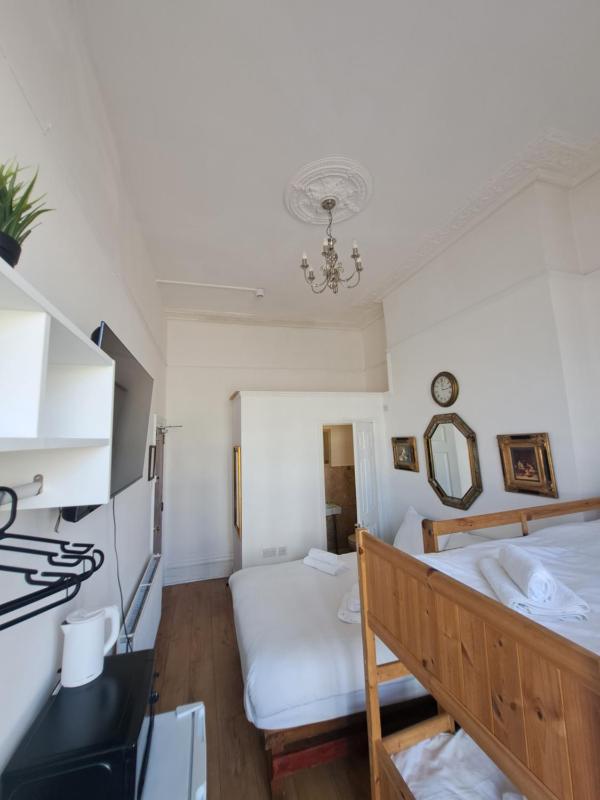 The West Pier Residence - image 28