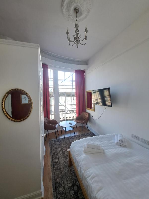 The West Pier Residence - image 23