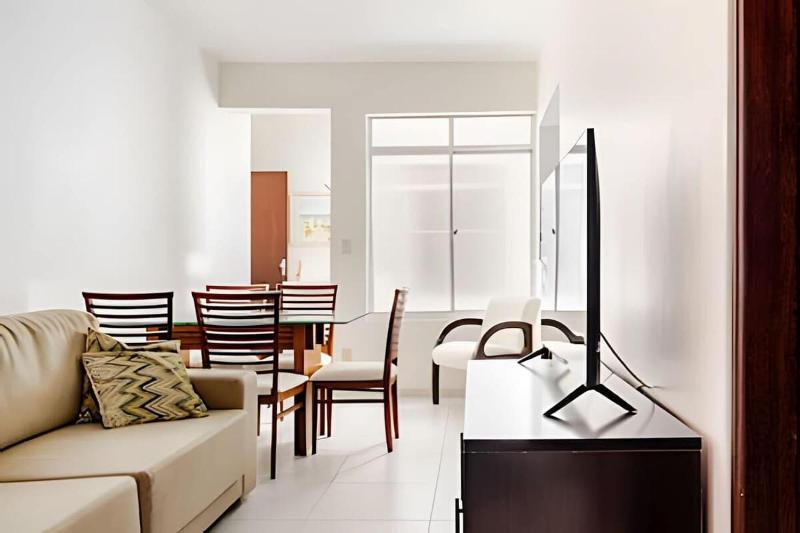 Apartamento 3 Quartos com Varanda a 400m da Praia Central - image 13