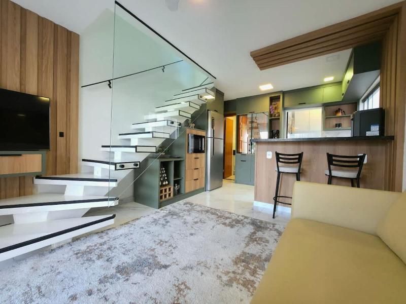 Casa Moderna no Pero com Churrasqueira e Todo Conforto - image 1