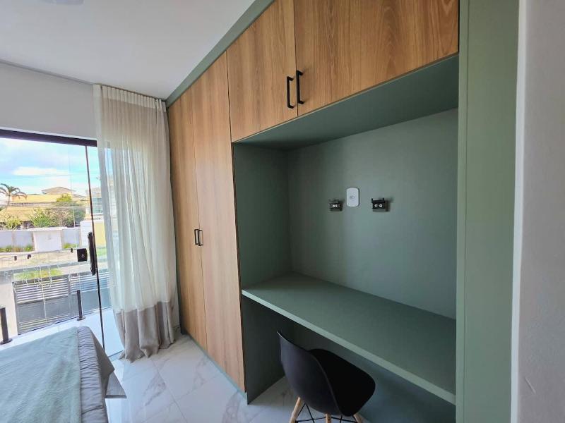 Casa Moderna no Pero com Churrasqueira e Todo Conforto - image 9