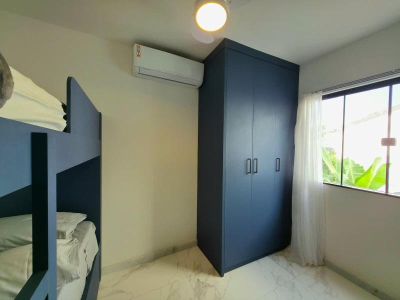 Casa Moderna no Pero com Churrasqueira e Todo Conforto - image 18