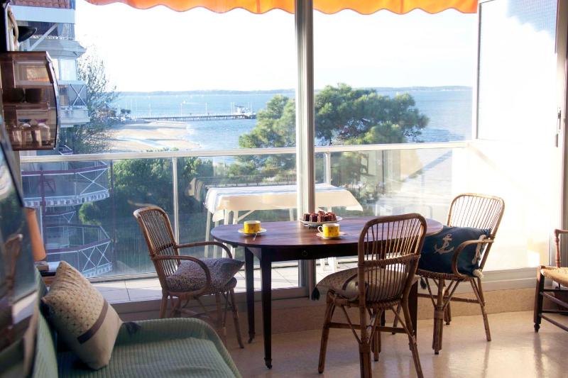 Nice studio on the seafront - image 9