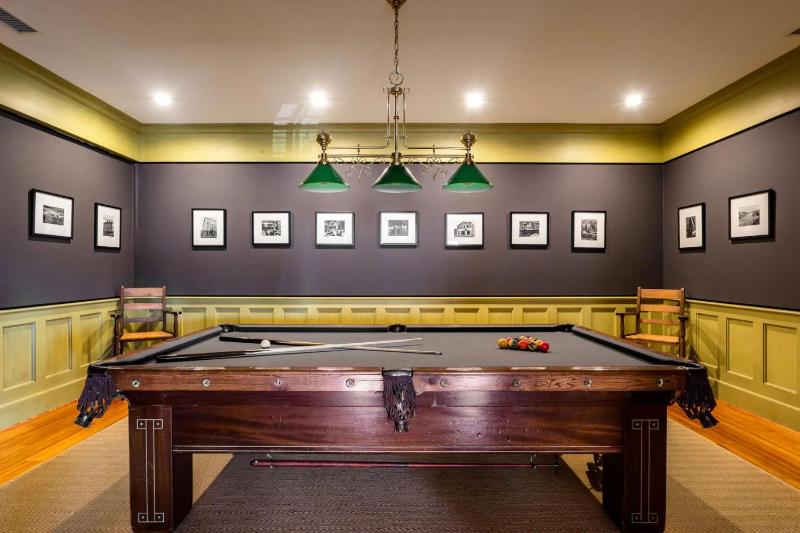 Hank's Loft - image 17