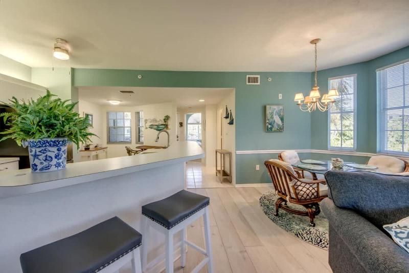 South end 2BR 2BA Across Street from Beach - image 18