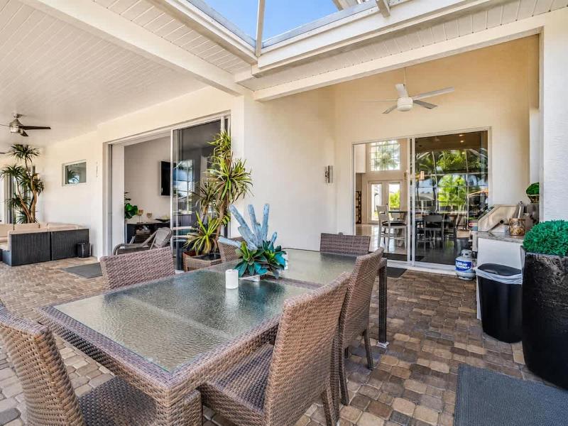 Luxe Waterfront Cape Coral Villa Pool Dock 4BR - image 20