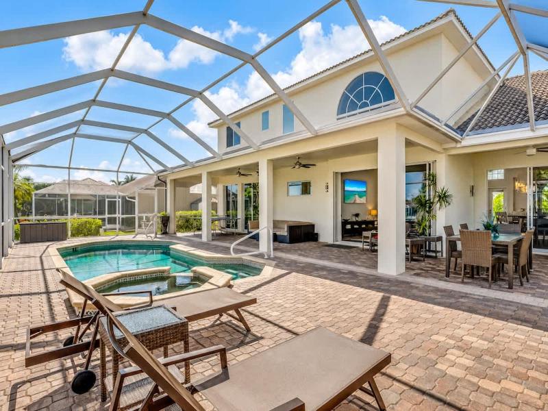 Luxe Waterfront Cape Coral Villa Pool Dock 4BR - image 48