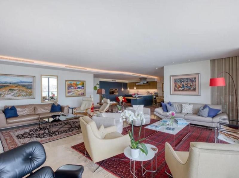 Apartment with view and terrace in Sliema Malta - image 5