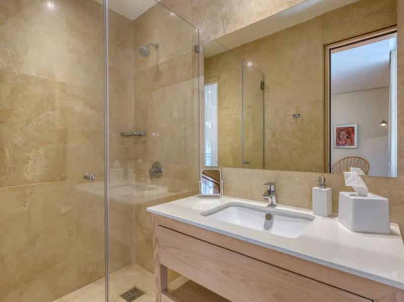 Apartment with view and terrace in Sliema Malta - image 7
