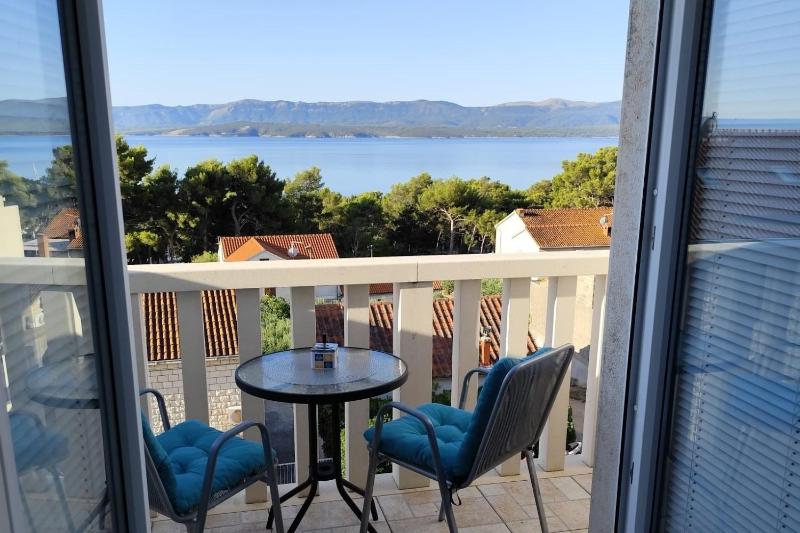 Apartments with parking space Bol Brac - 27896 - image 27