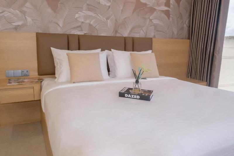 Y Hotel Phan Đình Phùng - image 4