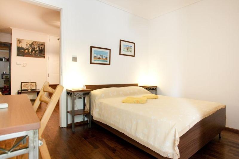 Deluxe Double Room with Extra Bed image 2