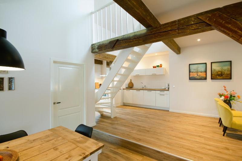 Deluxe Apartment image 2