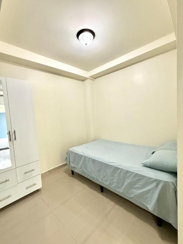 Modern apartment - image 9