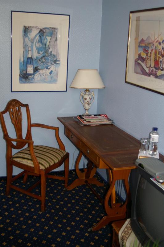 Business Double Room image 4