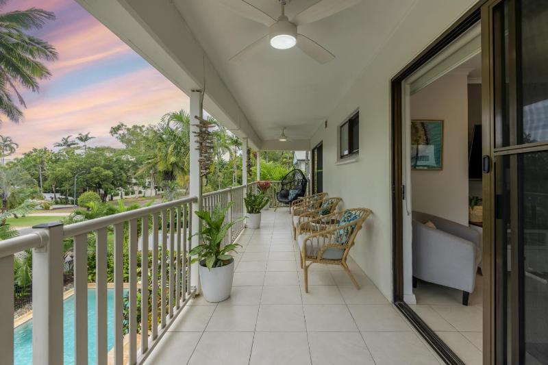 Seascape Holidays - Tropical Reef Apartments - image 14