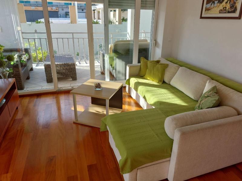 Villa Ni i Makarska - One Bedroom Apartment With Balcony Marina - image 7