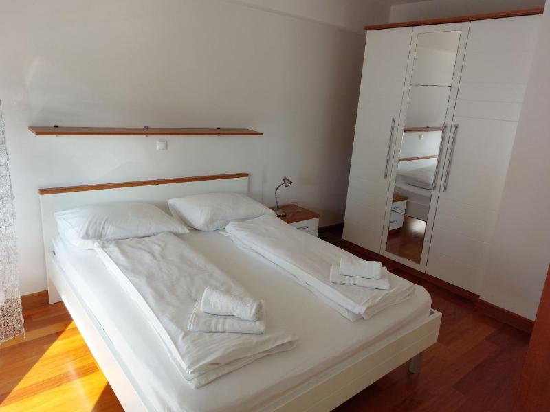Villa Ni i Makarska - One Bedroom Apartment With Balcony Marina - image 4