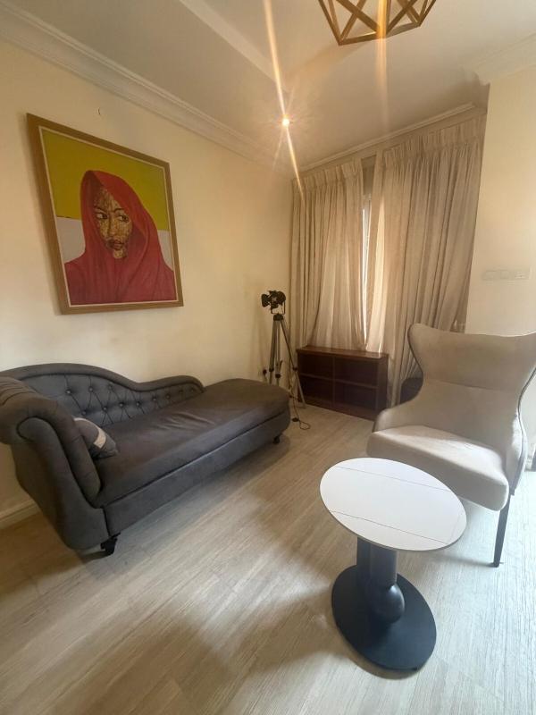 Max Aurea 2 Bedroom Apartment Lekki Phase 1 - image 10