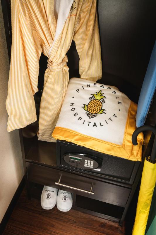 Staypineapple The Maxwell Hotel Seattle Center Seattle - image 11
