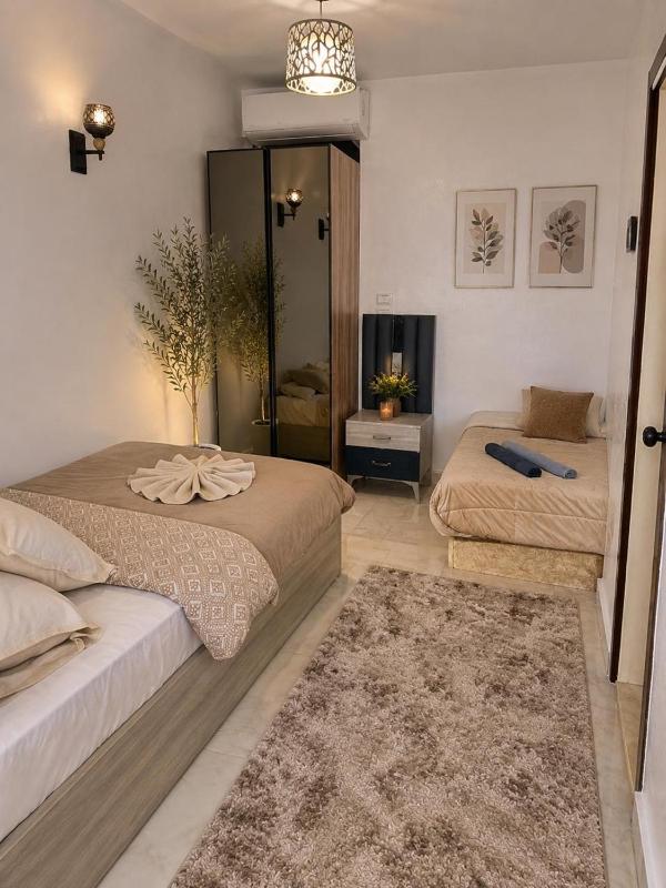 Panoramic view & Jacuzzi - image 9