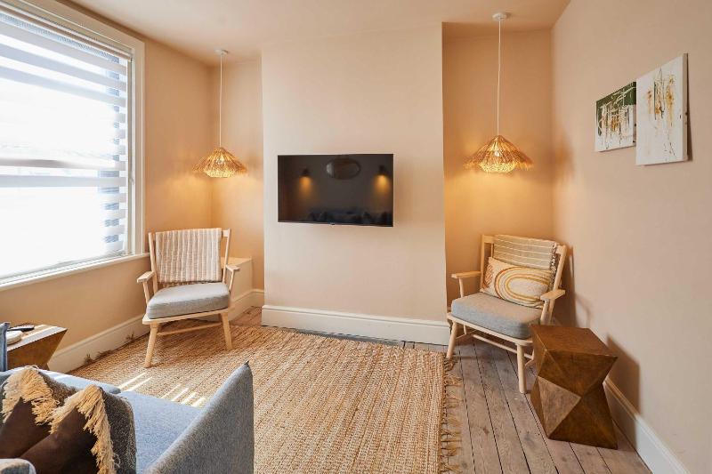 Host & Stay - Casa Formentera - image 7