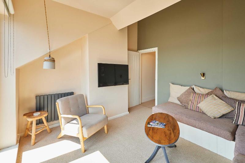 Host & Stay - Casa Formentera - image 25