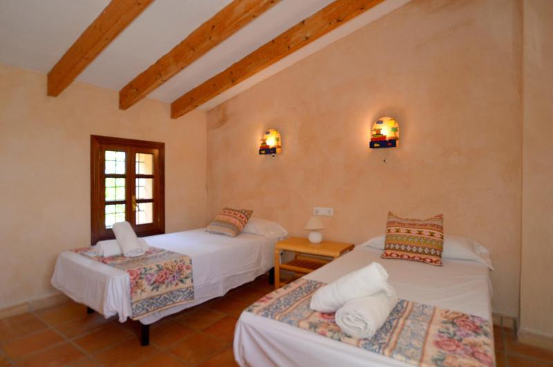 Finca estilo mallorquin cerca del mar - image 10