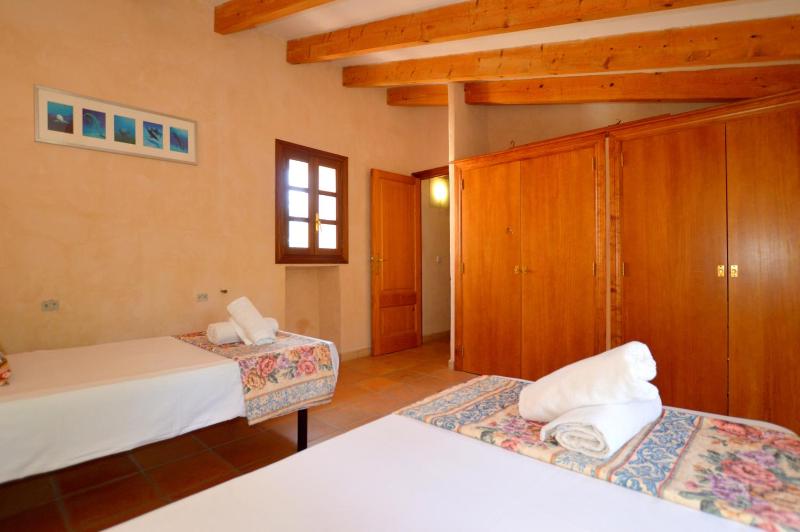 Finca estilo mallorquin cerca del mar - image 5