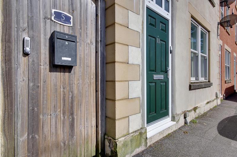 Westhill Road Apartment - image 8