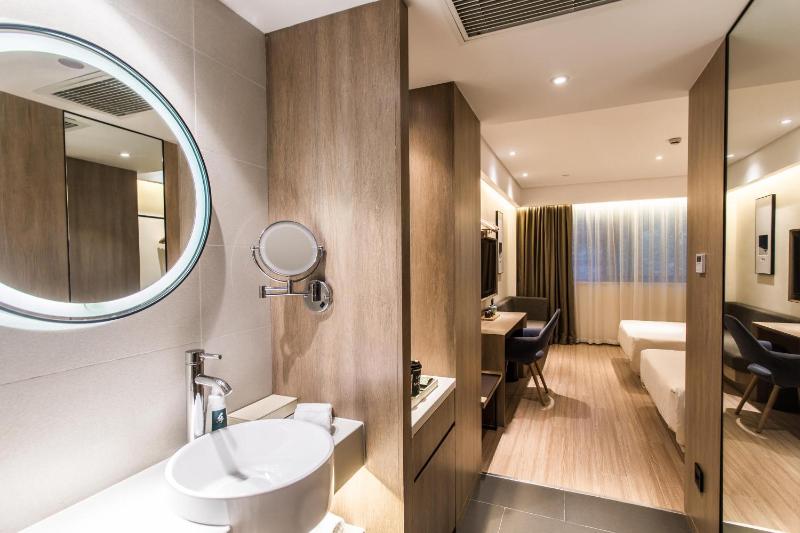 Atour Hotel Nanjing Xinjiekou Daxinggong Subway Station - image 7