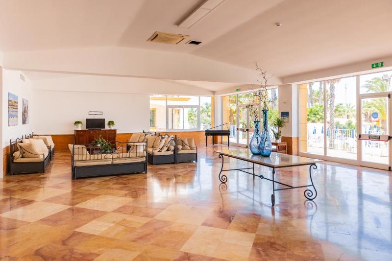 Delfino Beach - CDSHotels - image 4