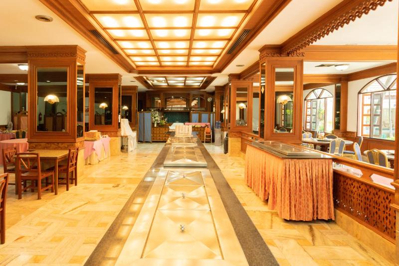 Royal Twins Palace Hotel - image 2