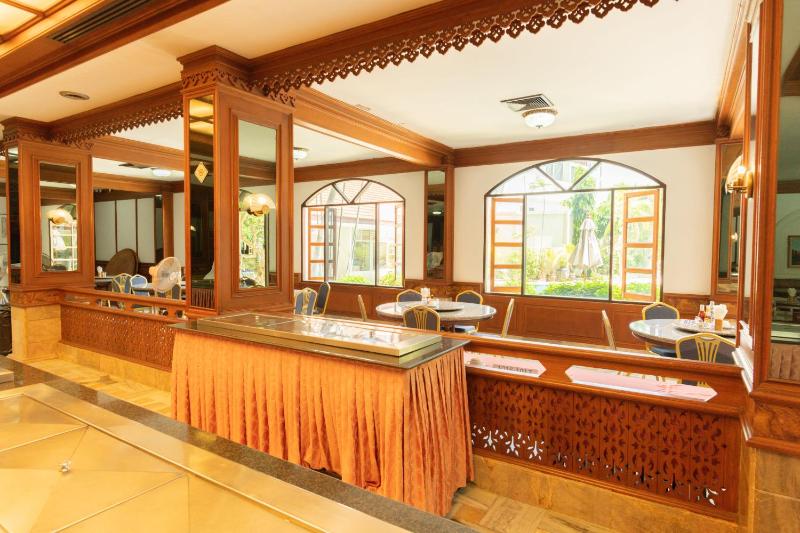 Royal Twins Palace Hotel - image 4