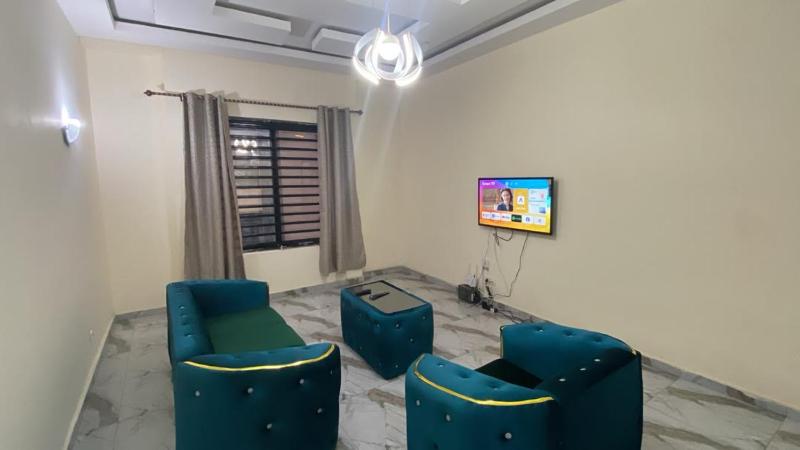 Oriline Business 106 - Grand Appartement Moderne avec Clim WiFi Gardien pour 4 Personnes Max - Mougali - image 1